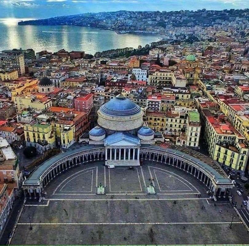 Borgo Santa Lucia Apartment Napoli Bagian luar foto